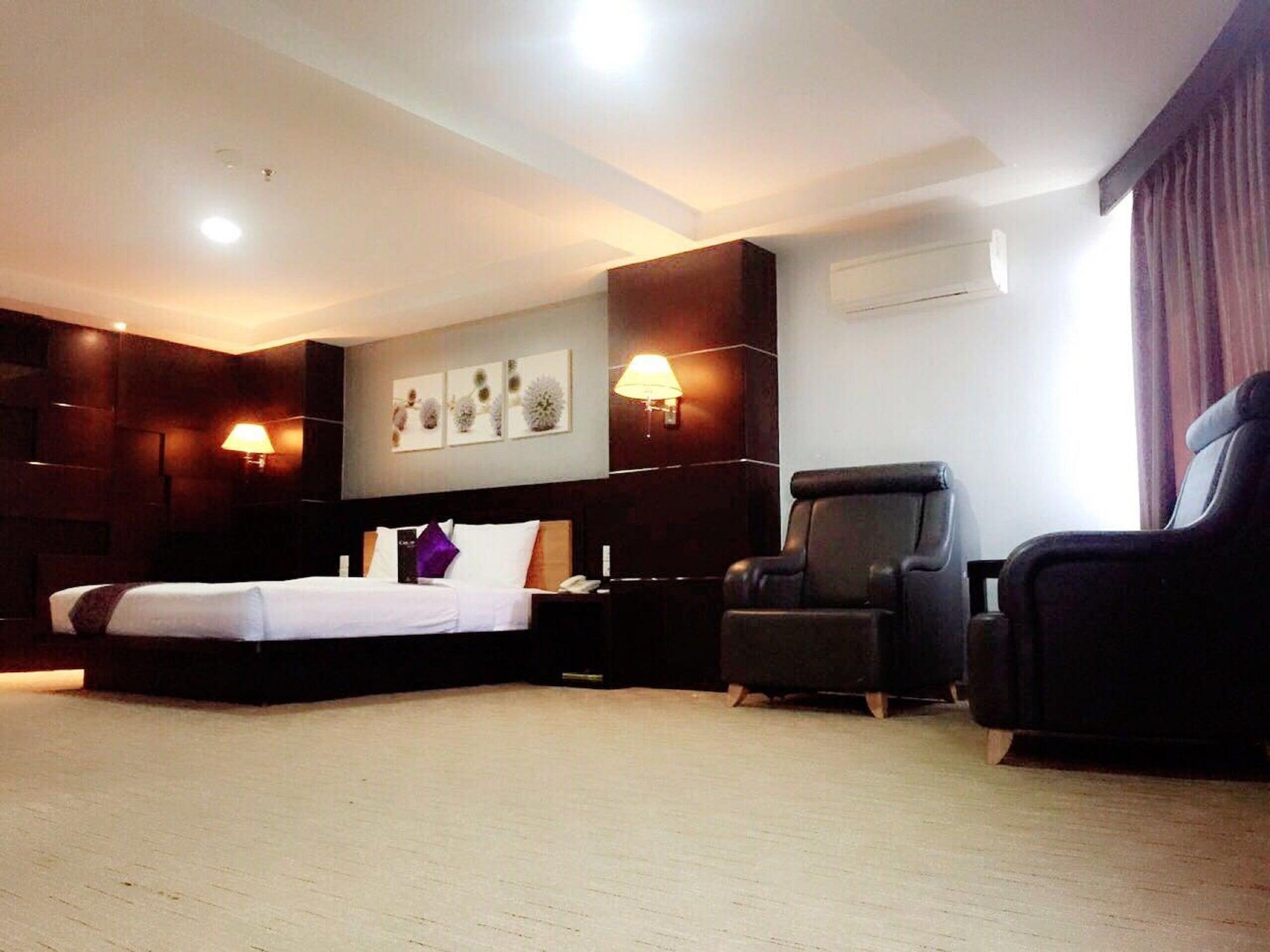 89 Hotel Batam Экстерьер фото