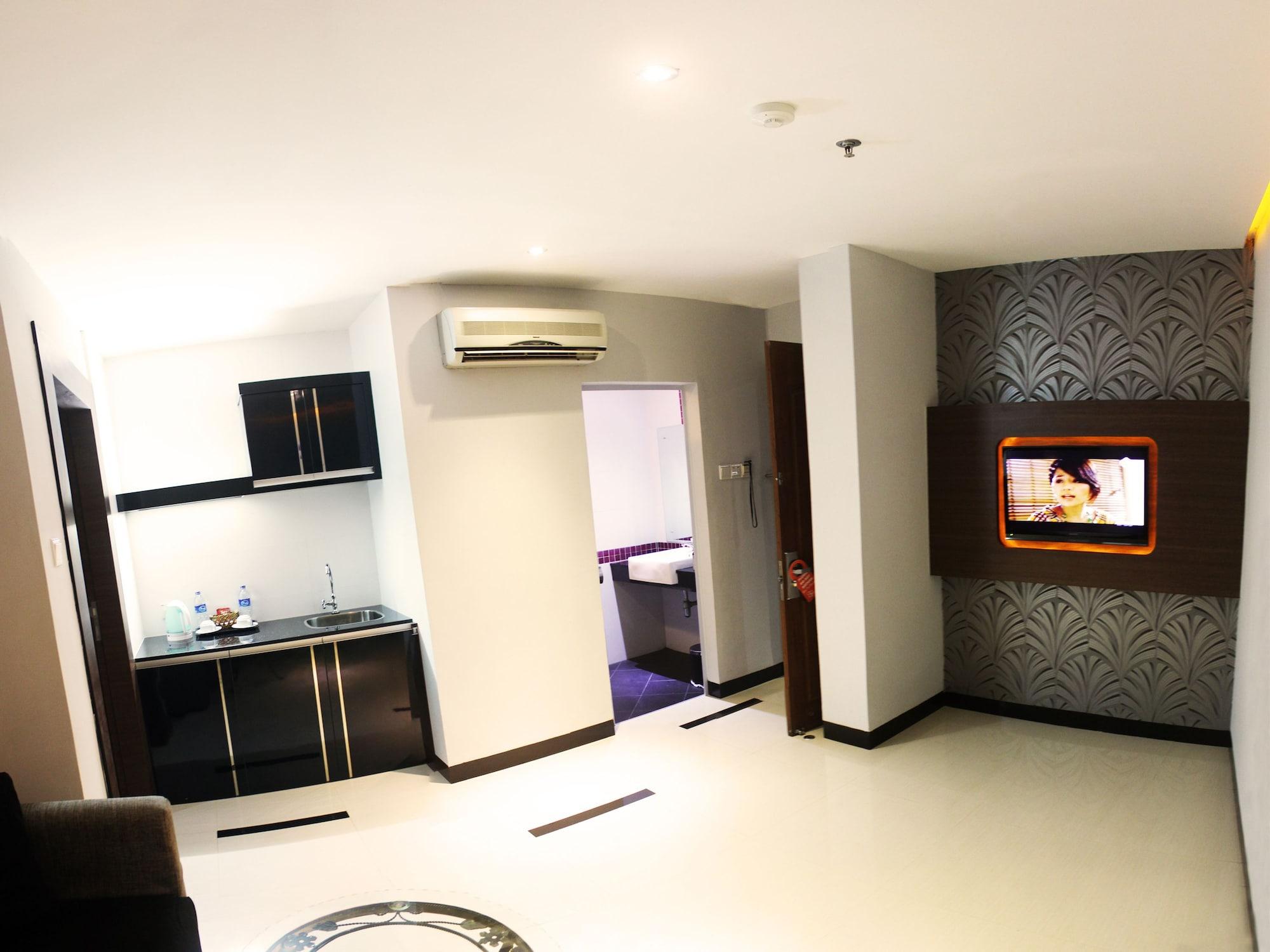89 Hotel Batam Экстерьер фото
